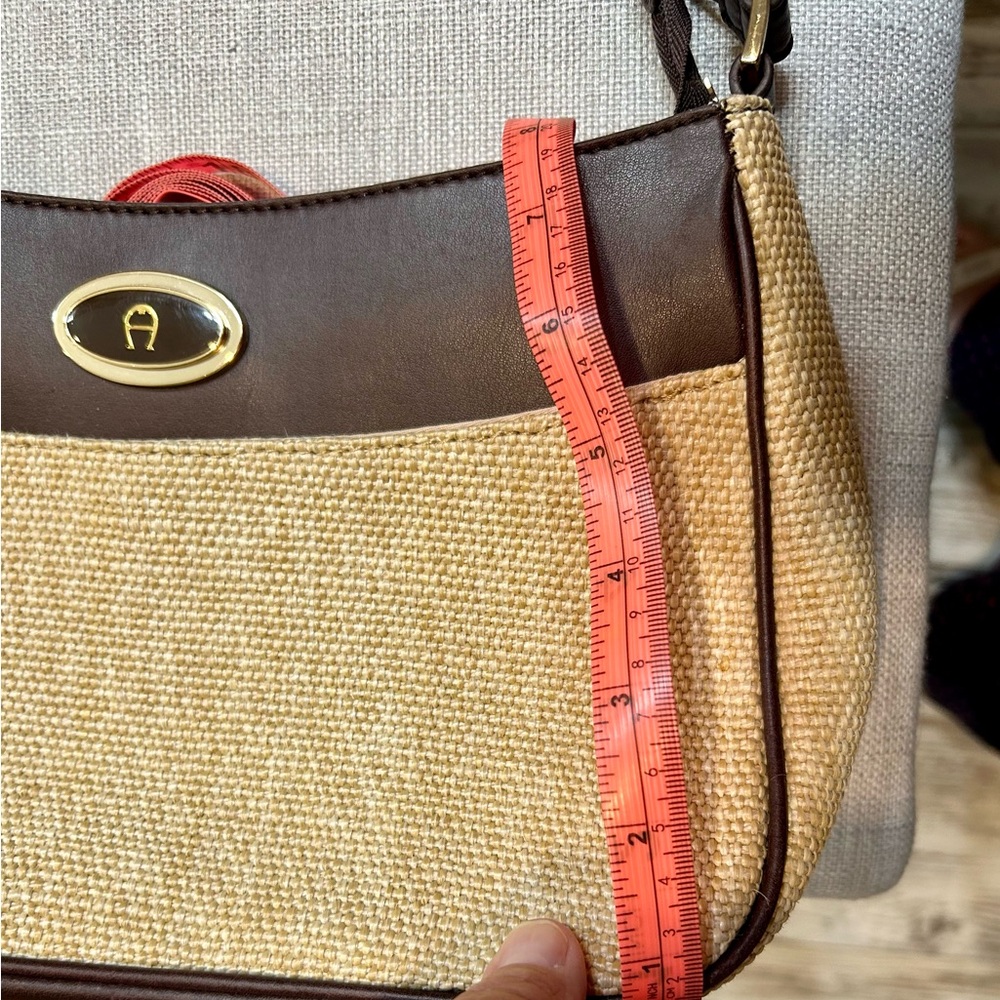 Etienne Aigner Black and Cream Shoulder Bag - Picture 4 of 5